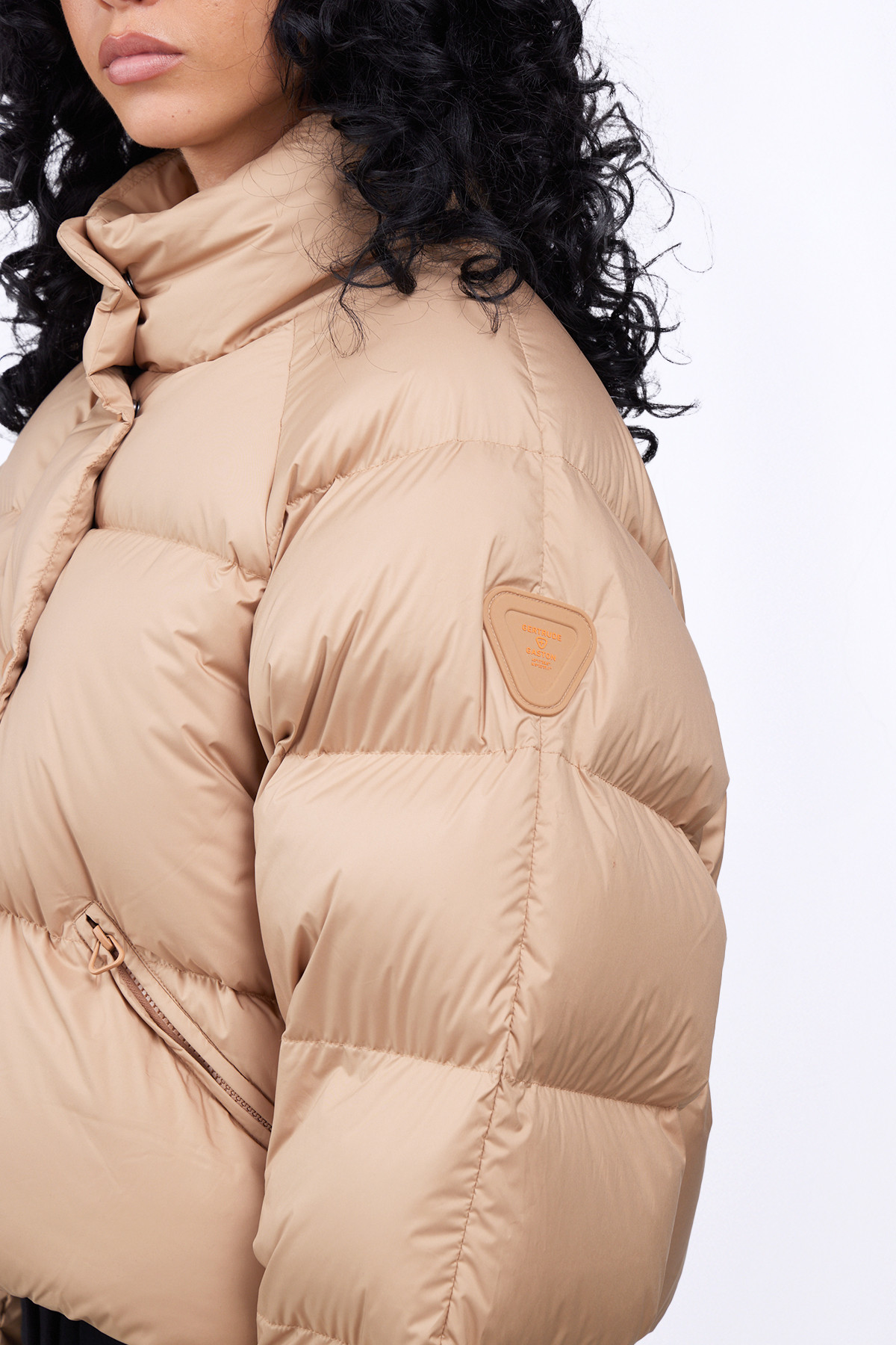 Short puffer jacket...