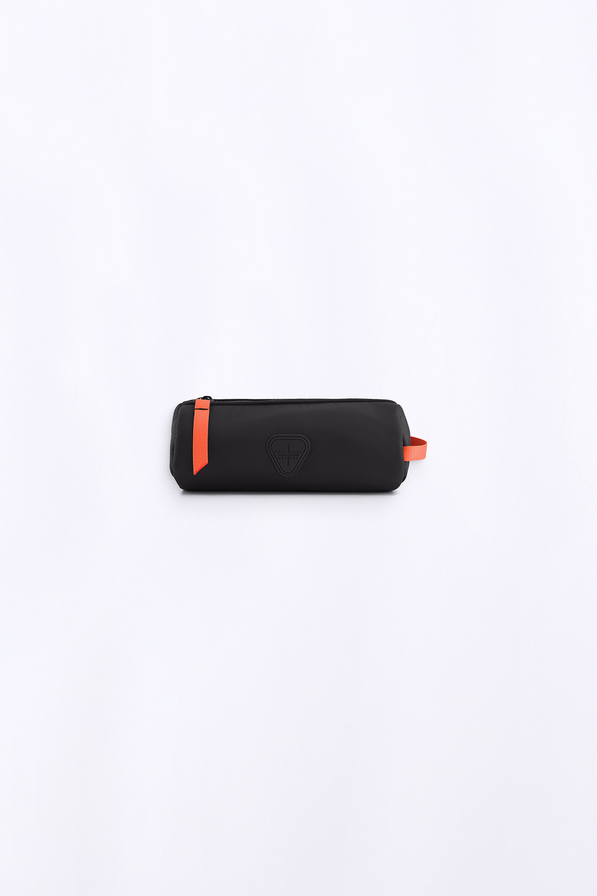 Pomme Black nylon cylinder...