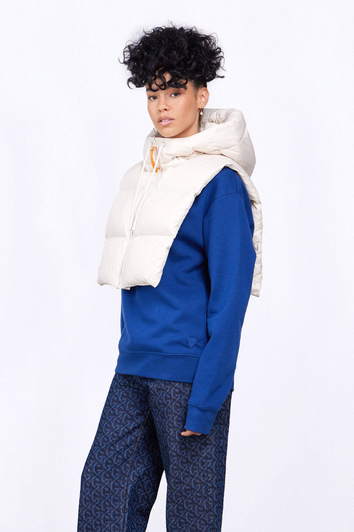 Pocket bib-hood Betsy Ecru