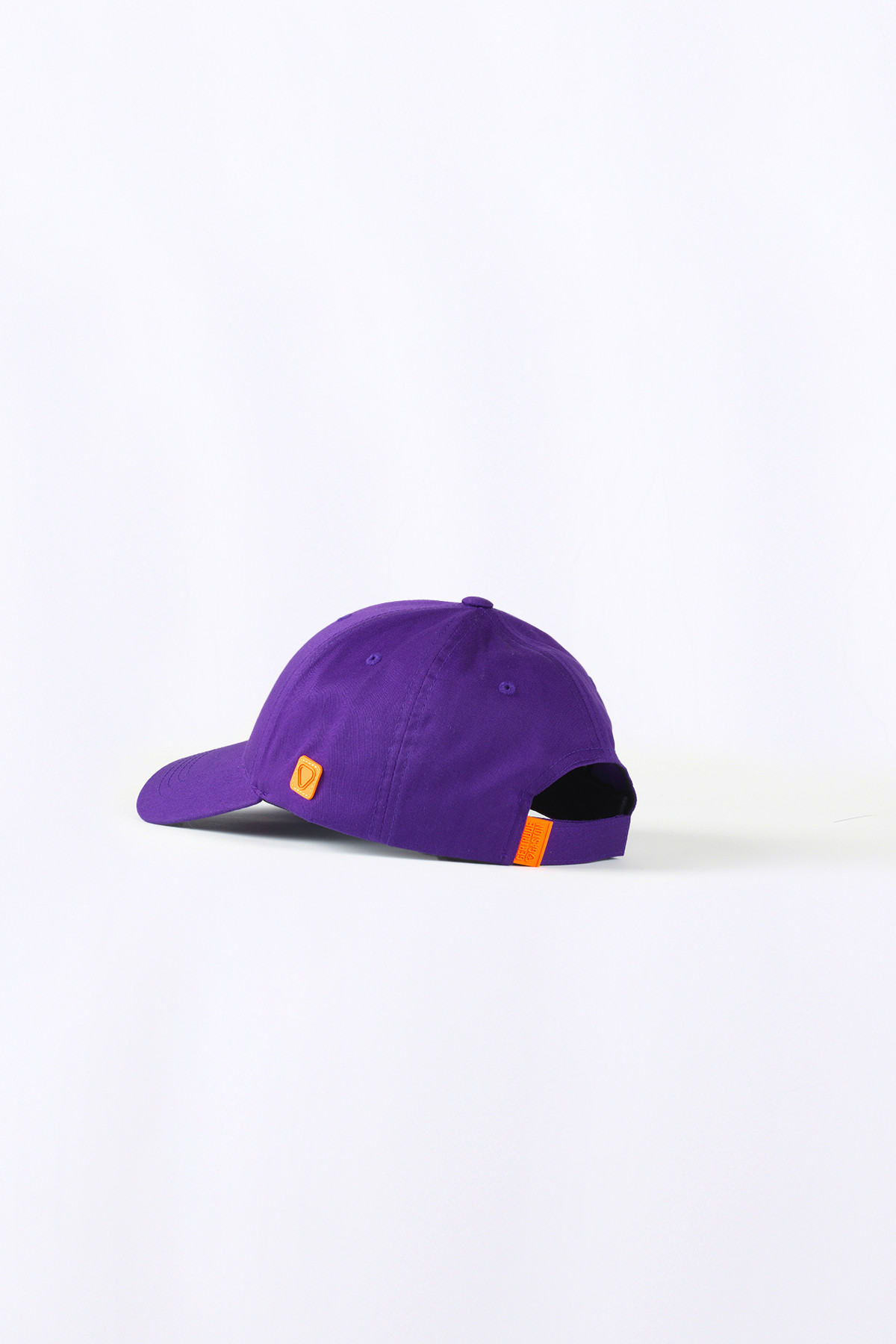 Plain cap with silicone...