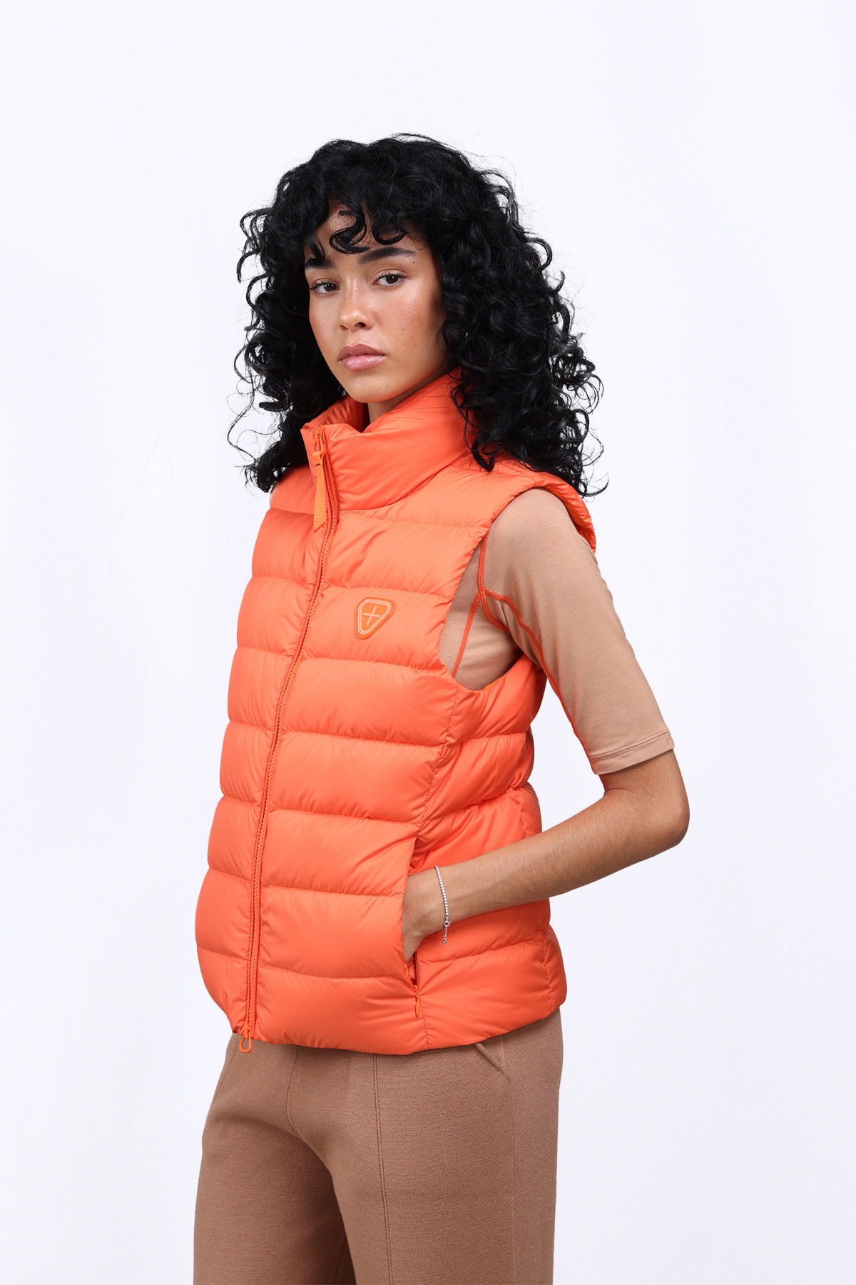 Lightweight sleeveless...