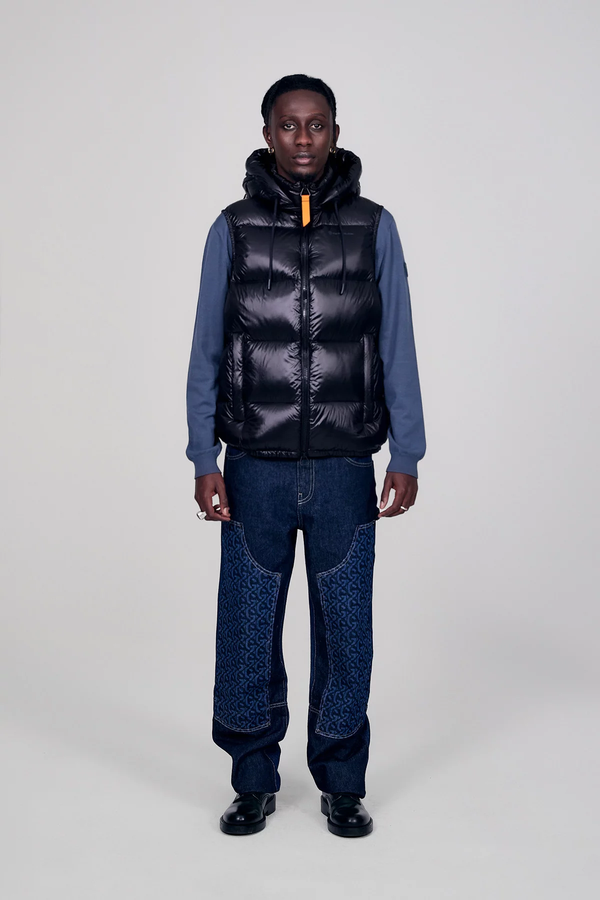 Sleeveless down jacket in shiny nylon Cesar