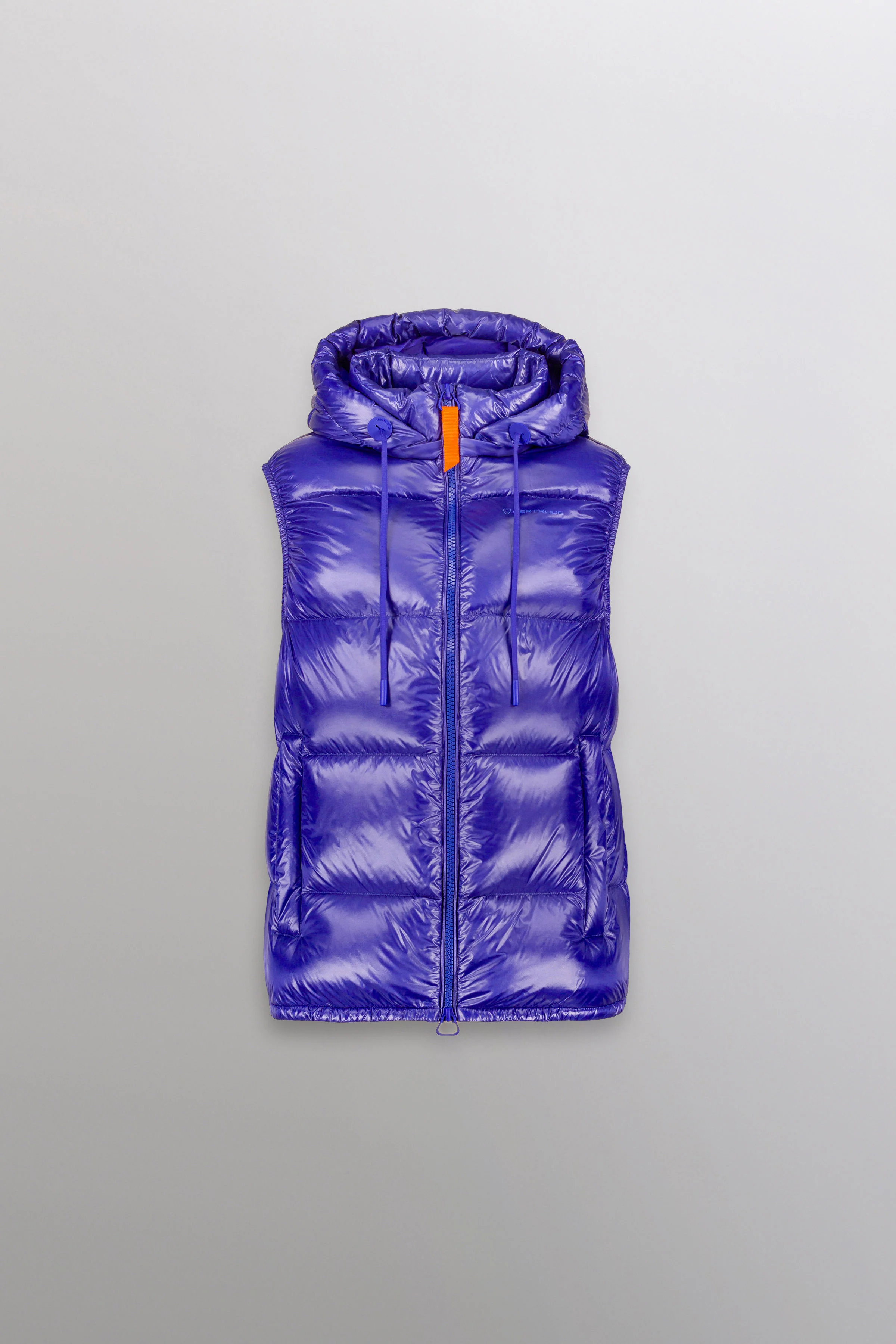 Sleeveless down jacket in shiny nylon Cesar