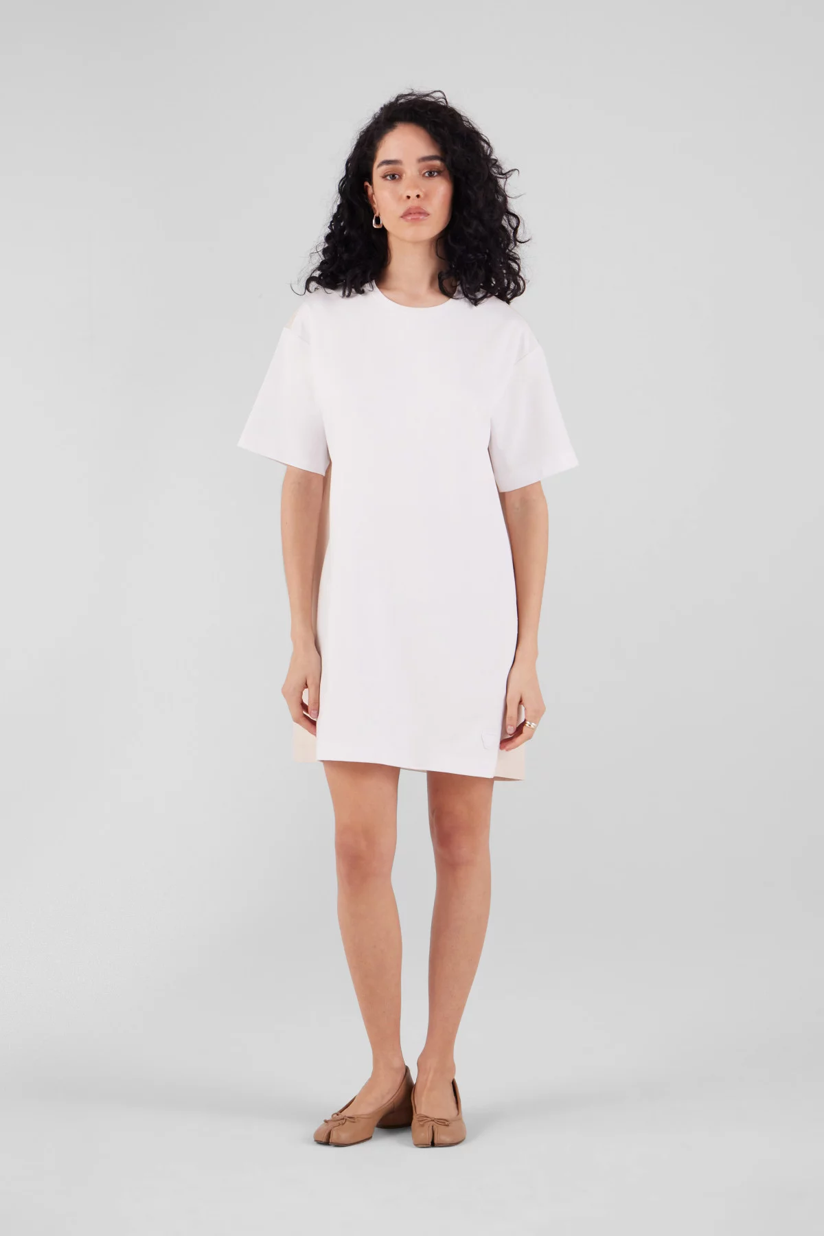 Short dress with pleated nylon back Wanda