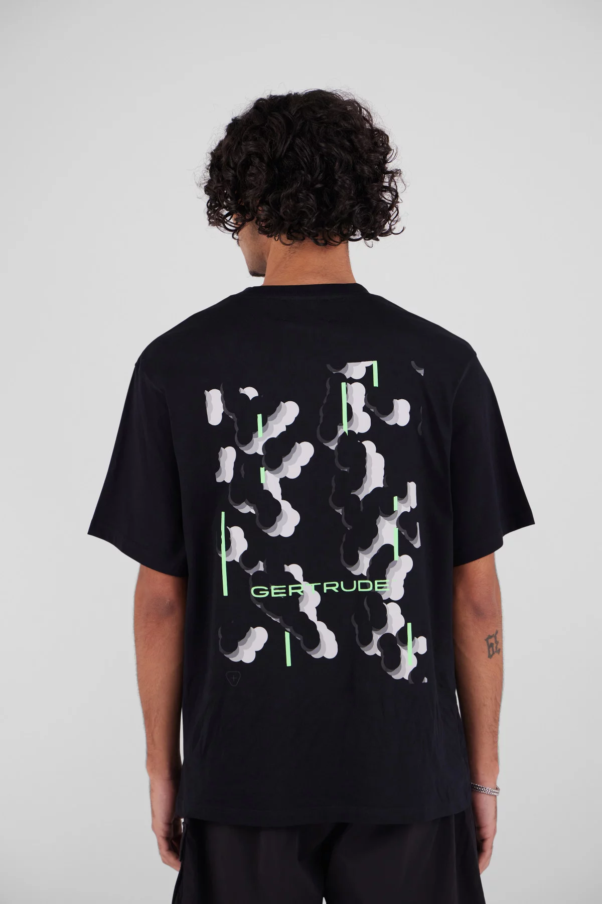 T-shirt with short sleeves...