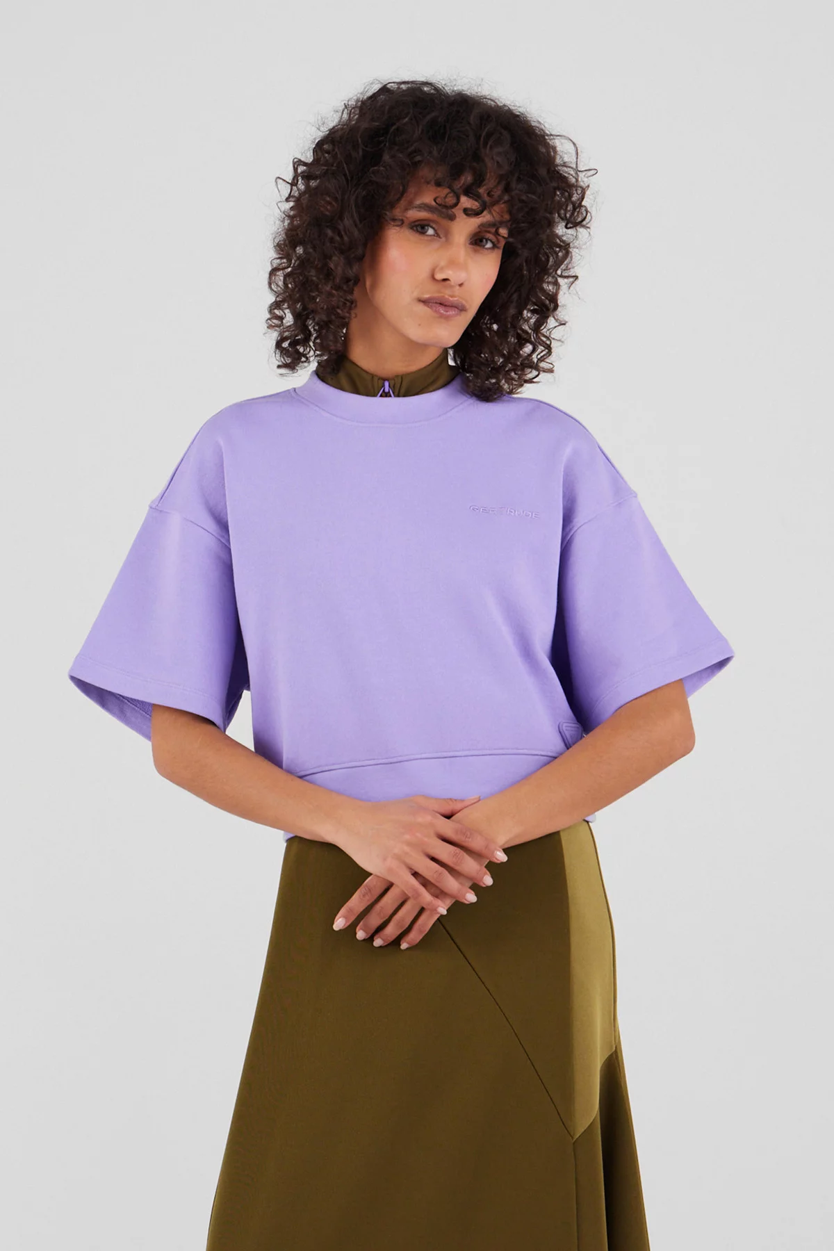 Cropped round-neck...