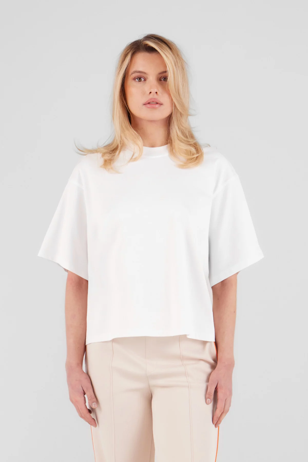Loose T-shirt in technical...