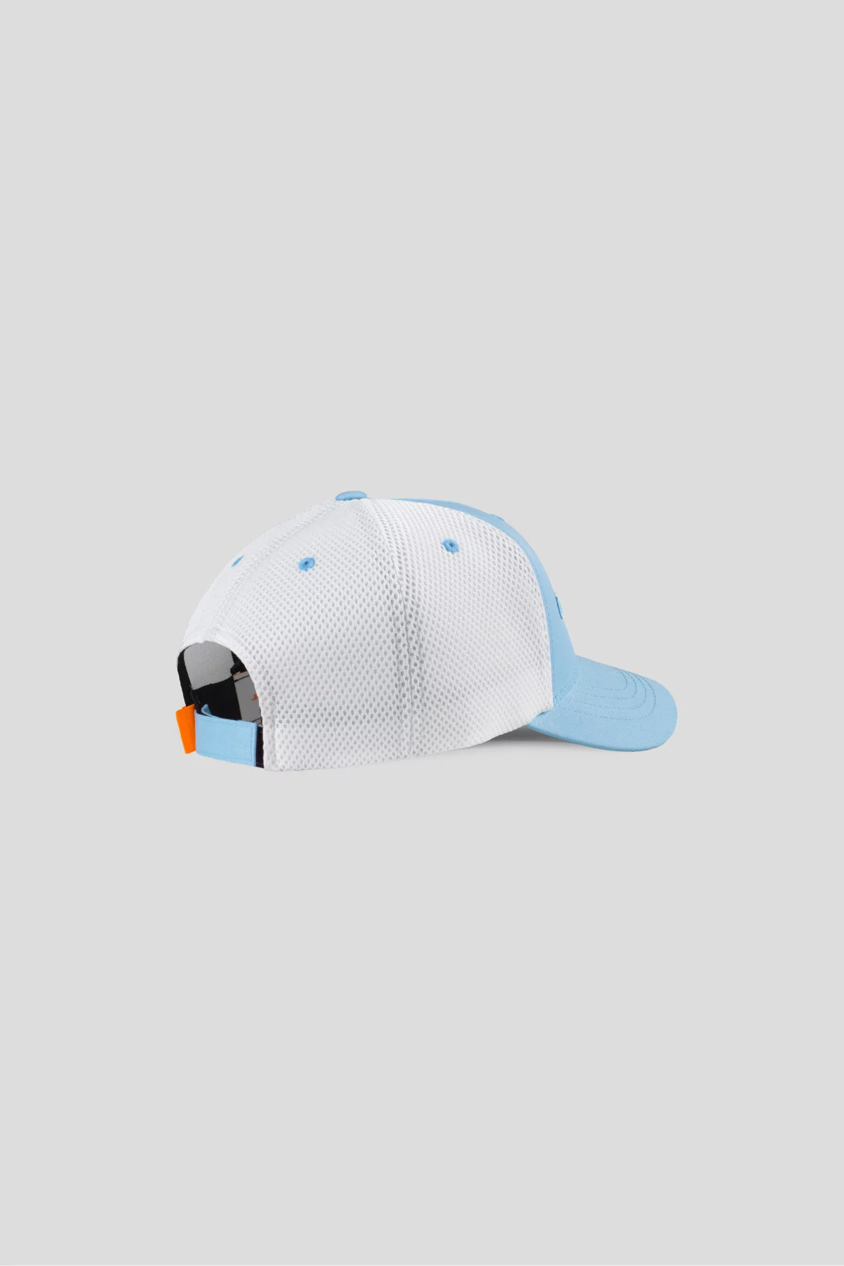 Cap with embroidered marking in front of Benja